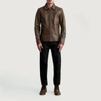 Mystical Pullup brown leather jacket close-up front detail